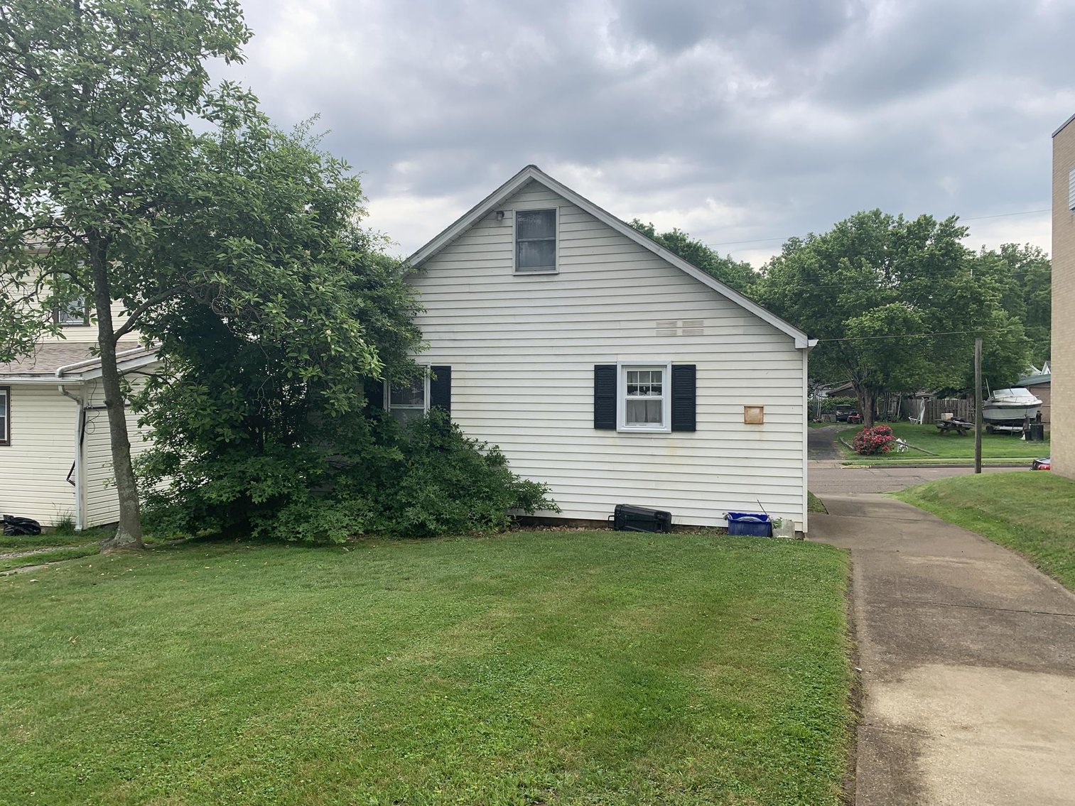 2 Bedroom Moundsville Home