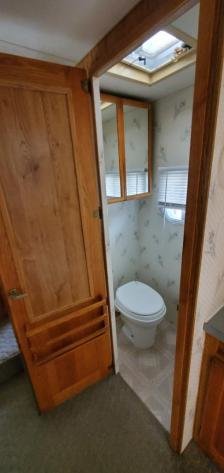 1994 Hitchhiker 5th Wheel Camper