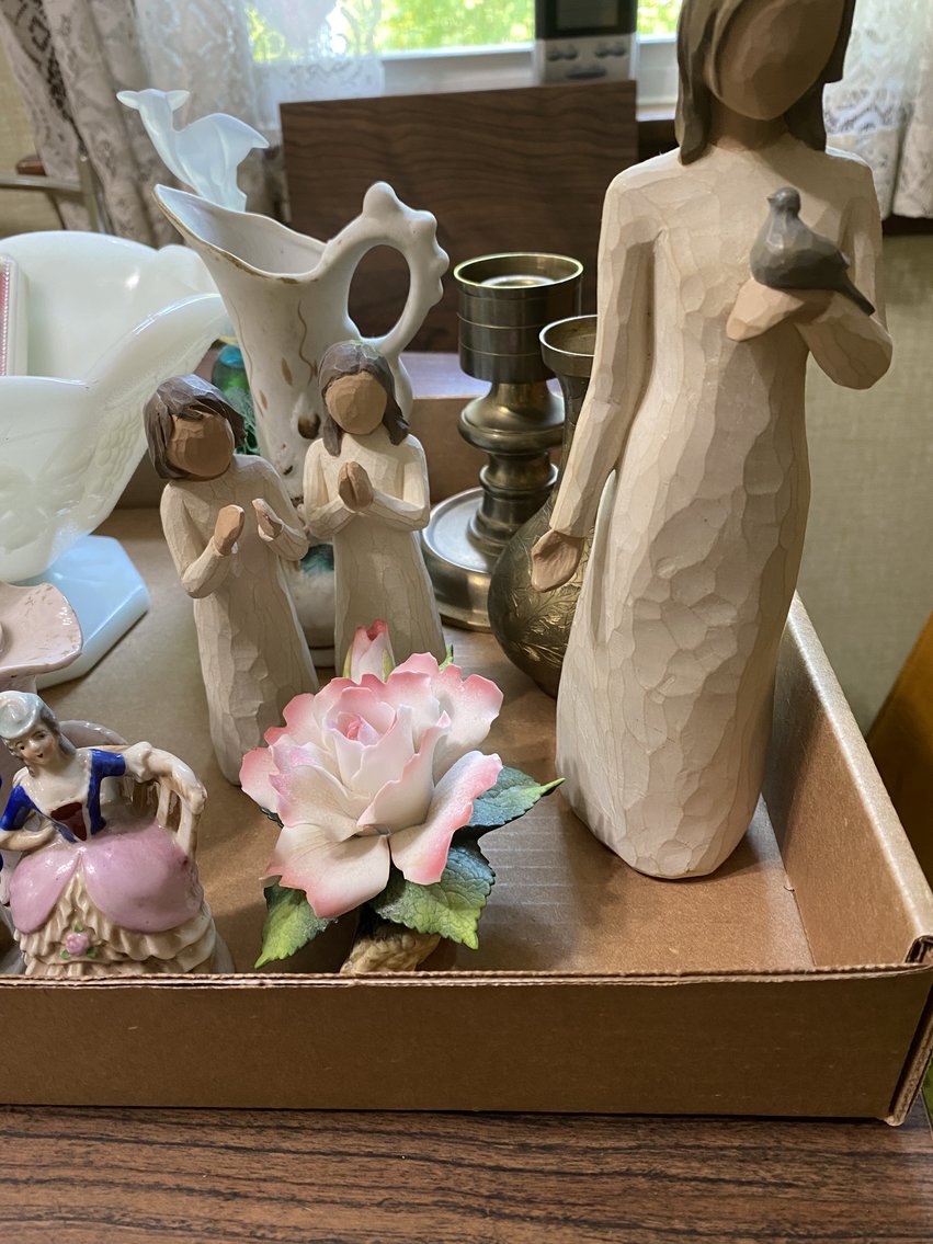 Image for Morgantown, WV - Riding Mower, Household Items, Furniture, & more!