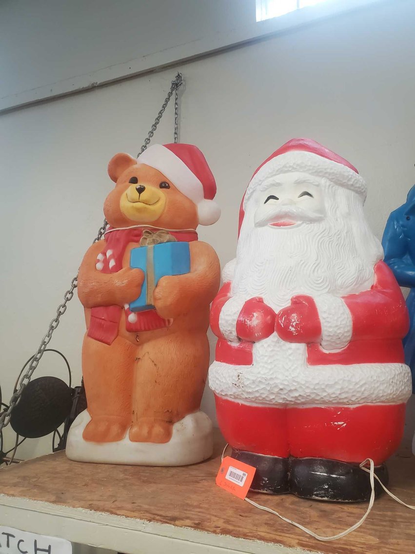 Image for Furniture, Collectibles, Household-Main back half