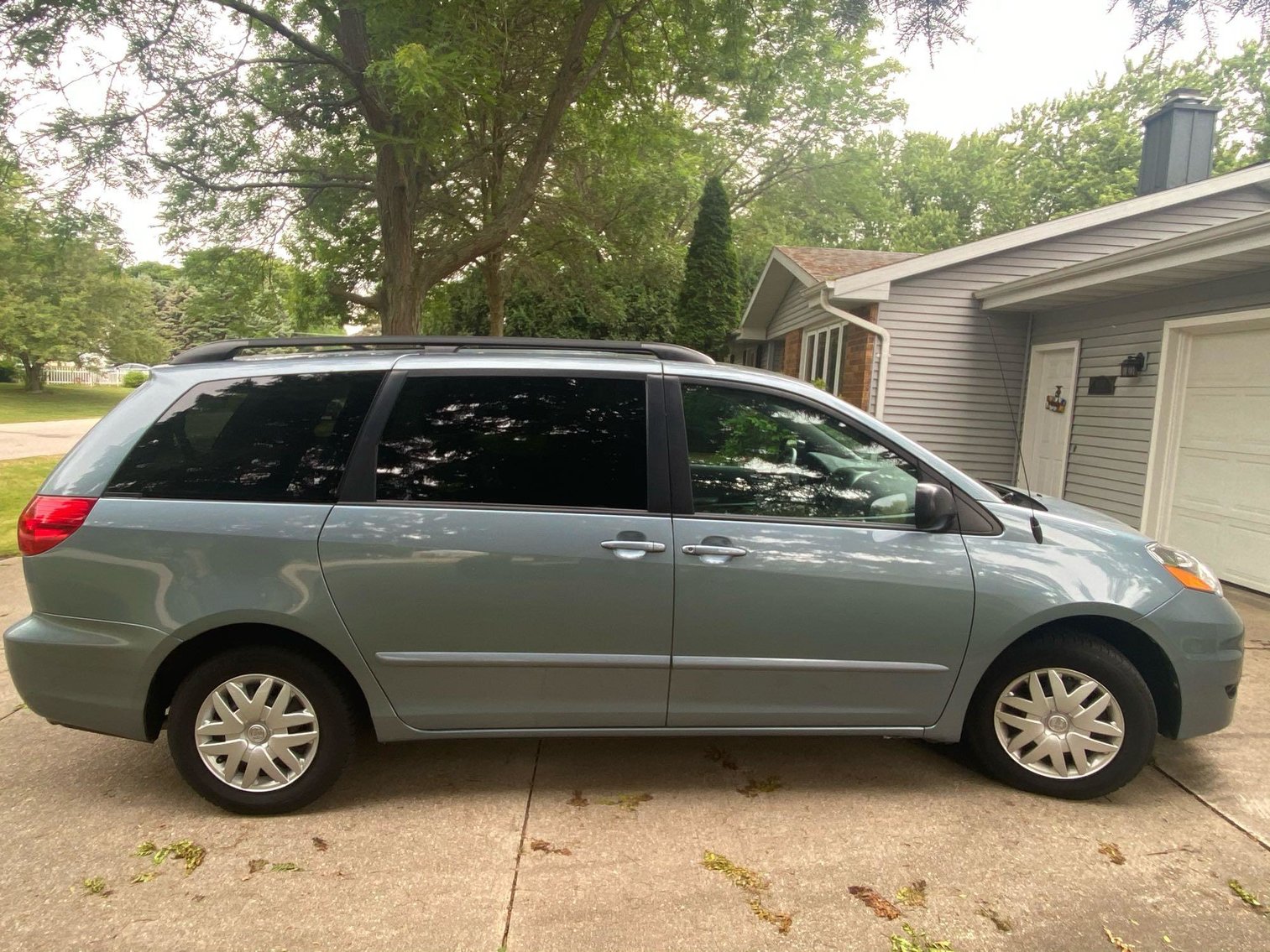 Image for Van, furniture, collectibles, household-Pilgrim St Appleton