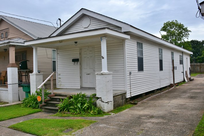 Image for SOLD! $93,000 MARRERO RENTAL OR FIX & FLIP 527 AVE. A