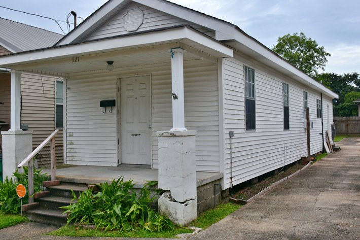 Image for SOLD! $93,000 MARRERO RENTAL OR FIX & FLIP 527 AVE. A