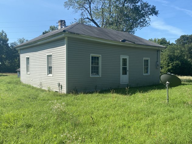 Image for Chesterfield Residential Renovation/Redevelopment Opportunity - 1 BR / 1 BA Single Family Home – 1 AC Lot Near Pocahontas State Park & Lake Chesdin – 9707 Cattail Rd., Chesterfield, VA 23838