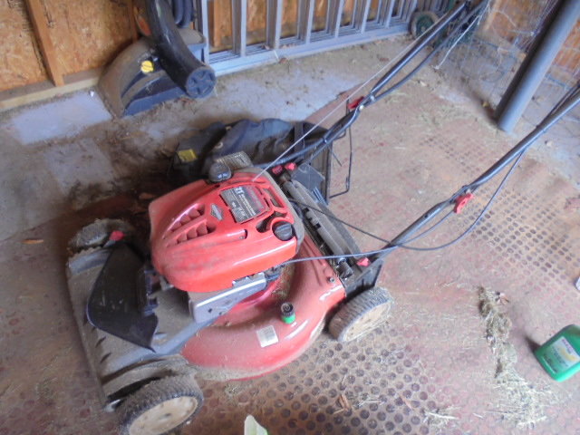 Image for PUBLIC ESTATE AUCTION ((LIVING)