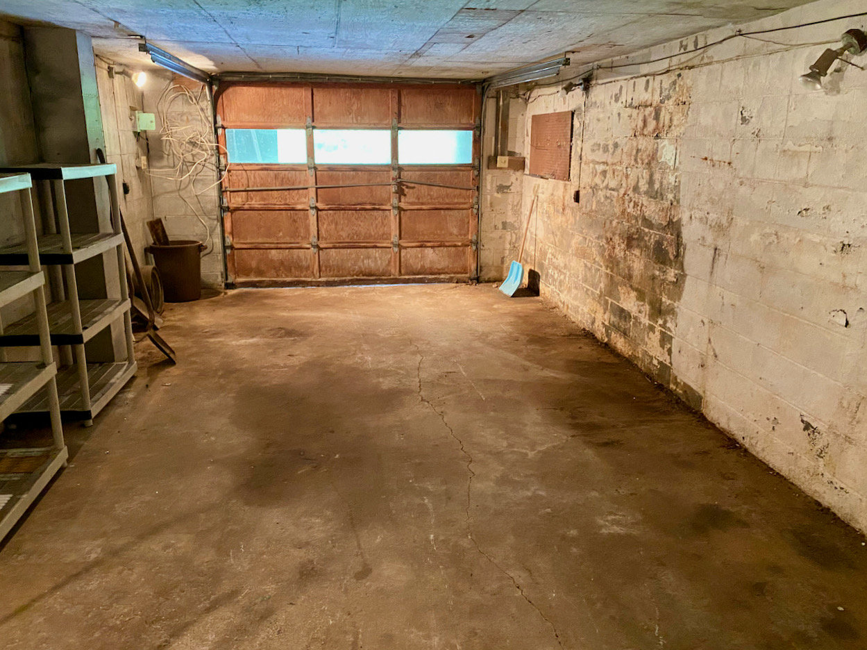 Image for 4 BR/2 BA Home on 1.1 +/- Acres in Western Loudoun County, VA