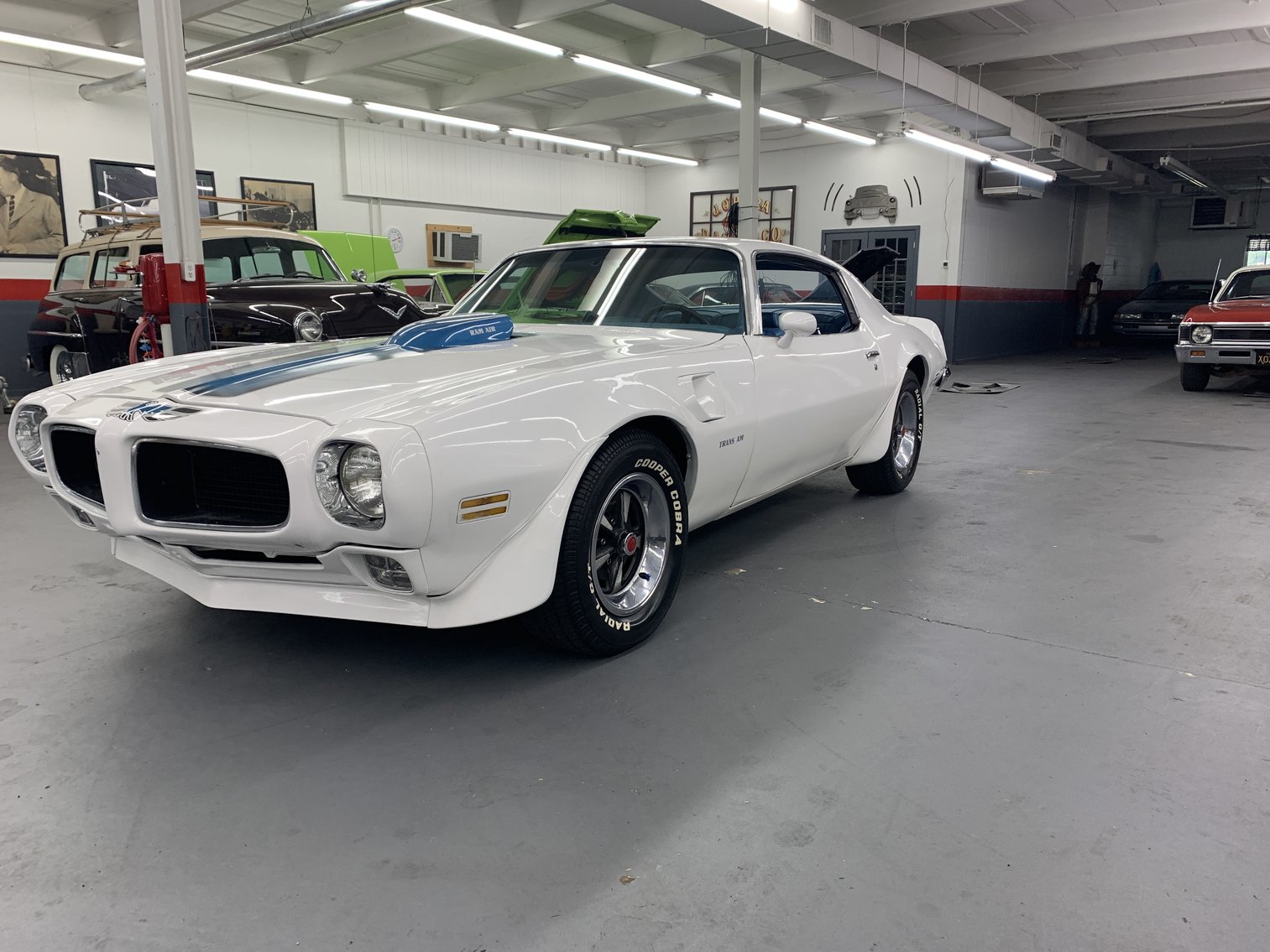 Image for Online Antique Car Auction: ’66 Corvette, ’70 ½ Trans Am, ’74 Corvette, ’86 Corvette, ’89 Cougar