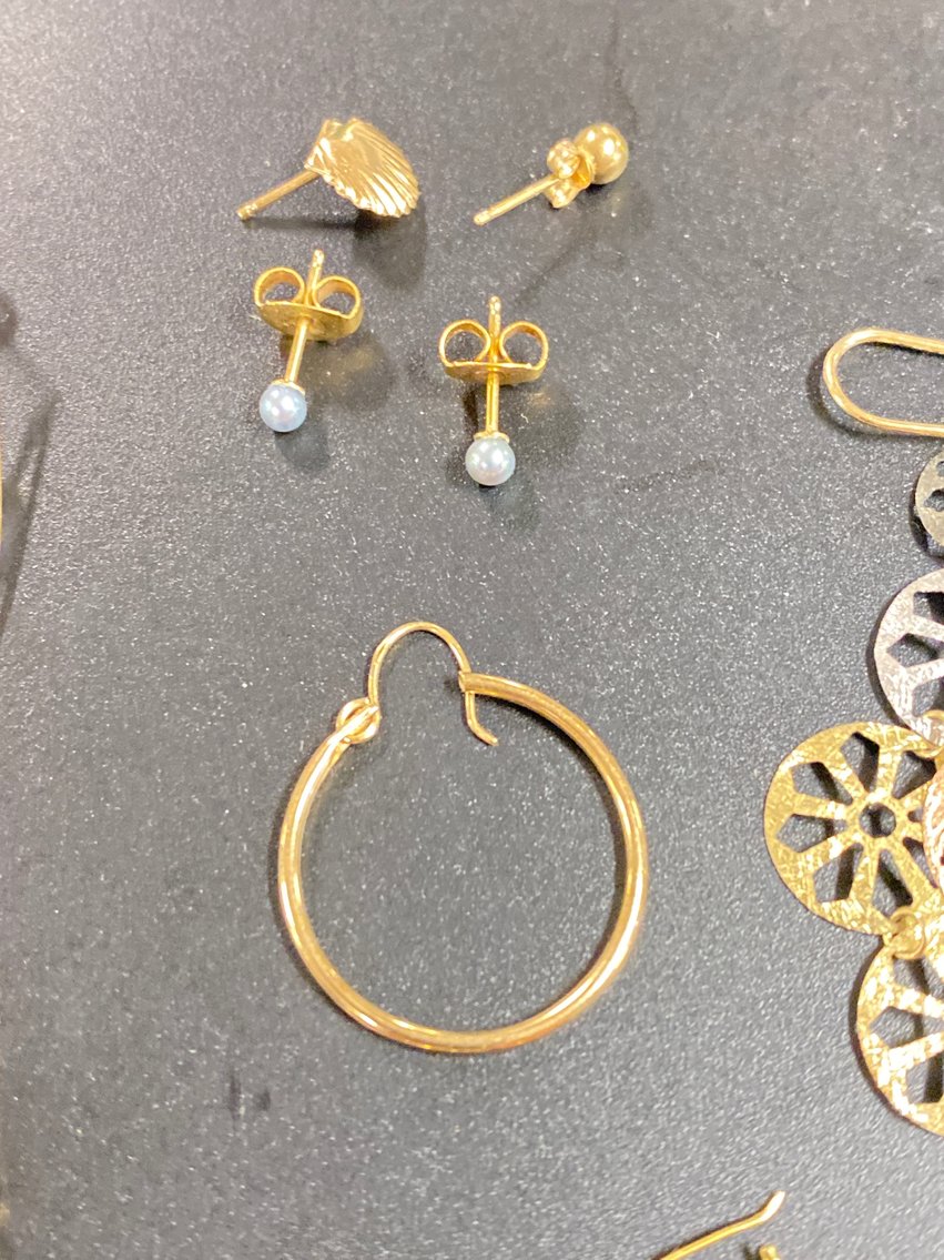 Image for LIVE AND ONLINE - Henkel Harris Furniture, Modern Furniture, Art, Decor, China and Glassware