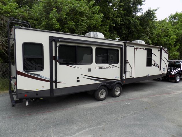Image for 2020 Wildwood Heritage Glen 308 RL Travel Trailer