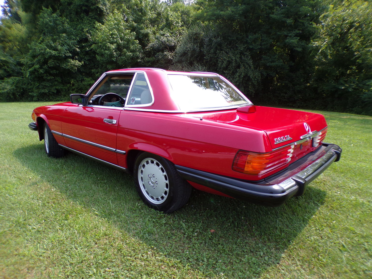 Image for 1987 Mercedes 560SL One Owner Garage Kept