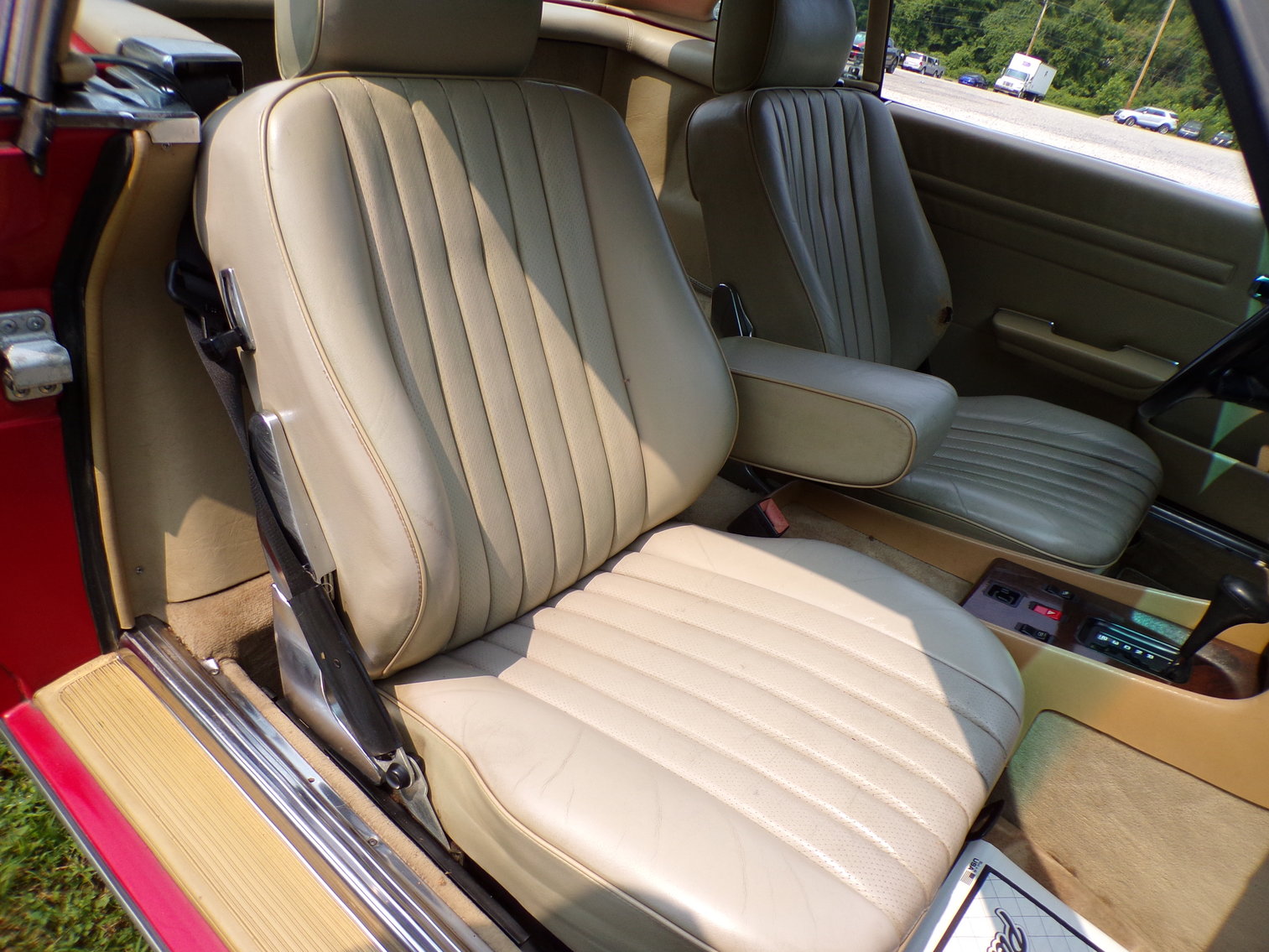 Image for 1987 Mercedes 560SL One Owner Garage Kept