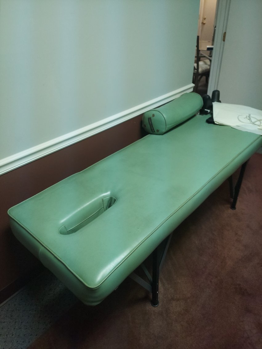 Image for St Albans, WV - Chiropractor & Office Equipment, Supplies & More!