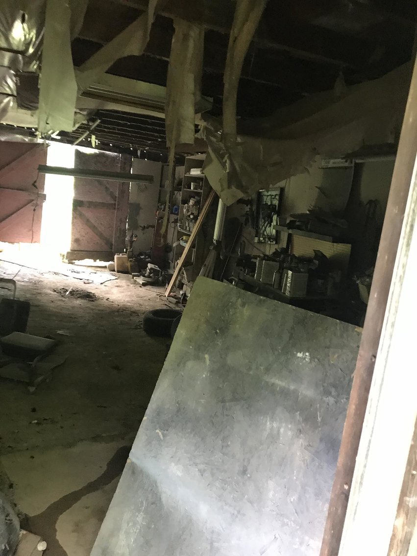 3 Homes & Salvage Yard on 56 Acres Selling to the Highest Bidder