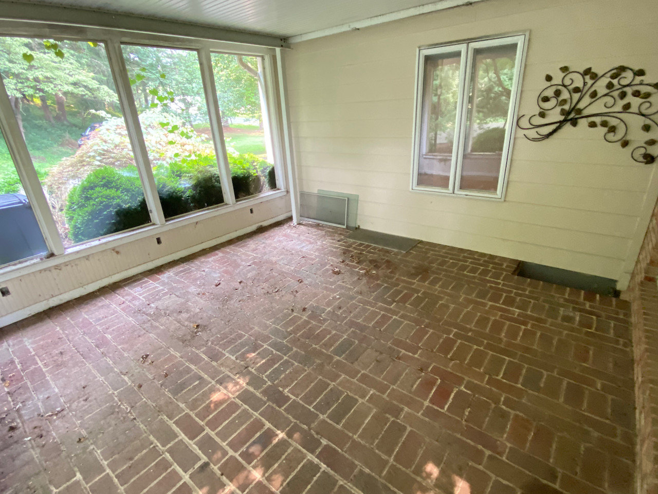 Image for REAL ESTATE AUCTION - 4 BR/2 BA Home on 1.1 +/- Acres in Western Loudoun County, VA