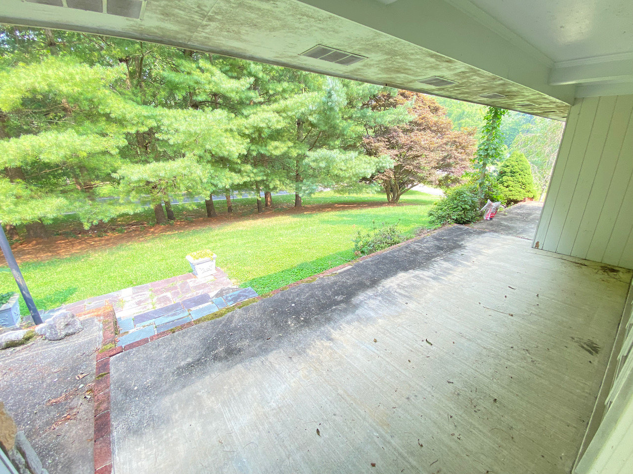 Image for REAL ESTATE AUCTION - 4 BR/2 BA Home on 1.1 +/- Acres in Western Loudoun County, VA