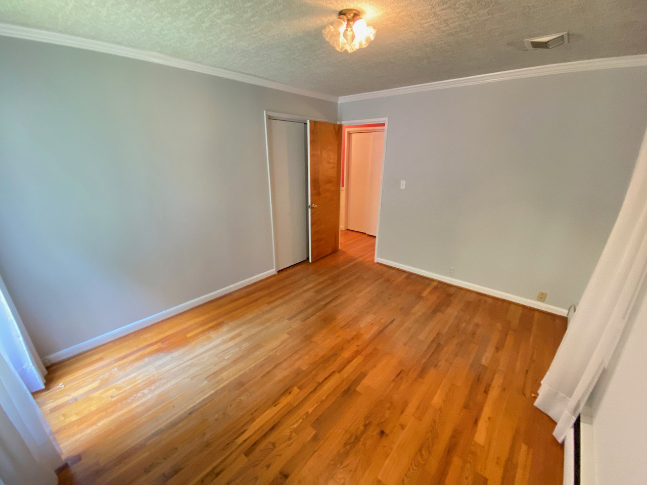 Image for REAL ESTATE AUCTION - 4 BR/2 BA Home on 1.1 +/- Acres in Western Loudoun County, VA