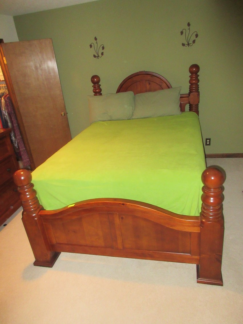Image for Poca, WV - House Holds Goods, Crafts and Tools