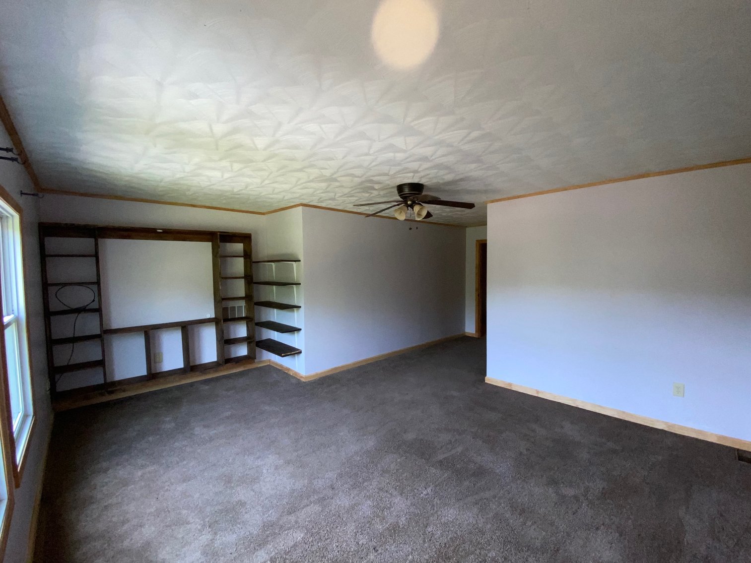 Image for SOLD $90,750 - Spacious Tri-Level 4 Bedroom