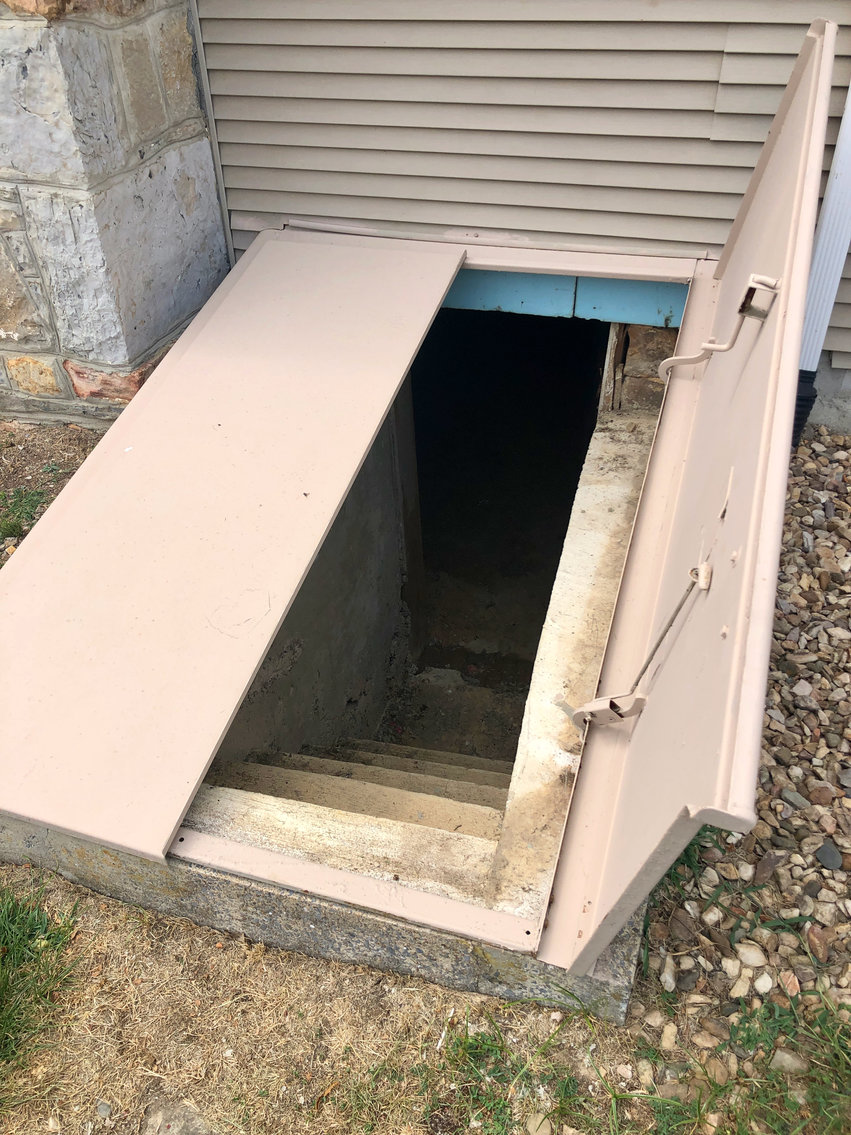 Image for 47.9 +/- Acre Farm w/2 Poultry Houses, Multiple Barns/Outbuildings, 4 BR/1 BR Home, 2 Wells, Fencing & More!!--Rockingham County, VA