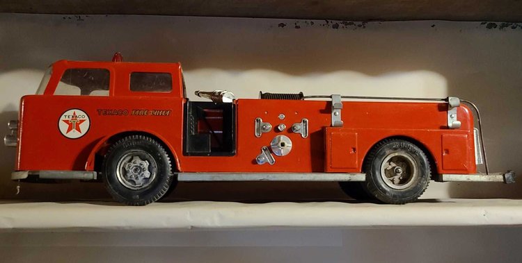 Image for Burton Marketplace Online Auction - August