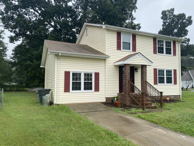 Image for RECENTLY UPDATED - 3 BR/2.5 BA Colonial Home - Located on Cul-de-Sac - Wythe Heights Subdivision - 3613 Fairfax Dr., Hampton, VA 23661