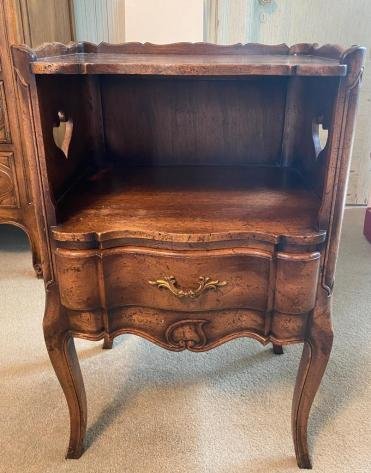 Saint Paul Vintage Furniture Auction