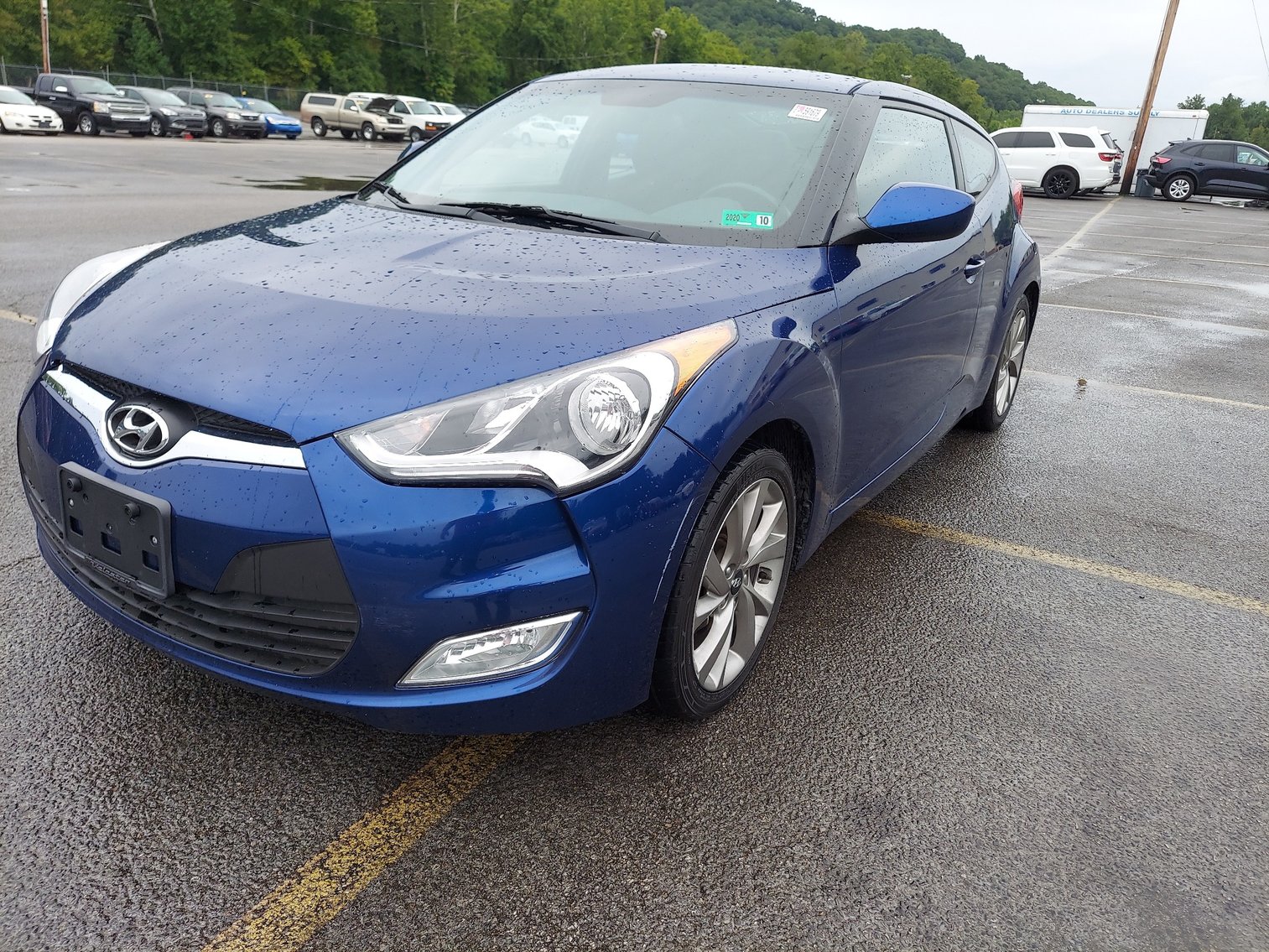 Image for 2017 Hyundai Veloster & 2011 Ford Focus