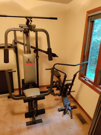 Image for Hand Tools, Clocks, Kitchen Items, Calipers, Decor, Exercise Equipment, Furniture, Power Tools, Lawn Mower, Ladders - Online Estate Auction