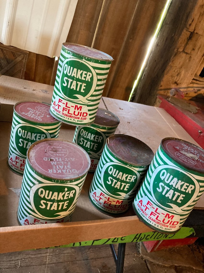 Image for Venetia, PA – 250 + Lot Antique, Glassware, & Collectibles Auction!