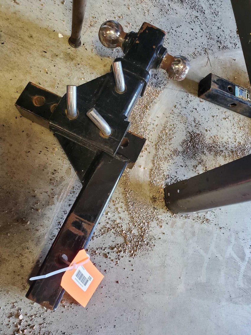 Image for Tools, Furniture, Collectibles-Faeger Ln