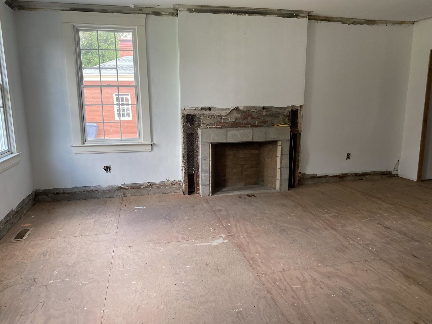 Image for SOLD $220,000 - 9,000+/- Sq Ft Classic Style Home in South Hills