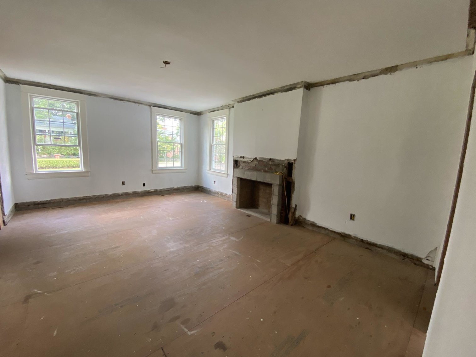 Image for SOLD $220,000 - 9,000+/- Sq Ft Classic Style Home in South Hills