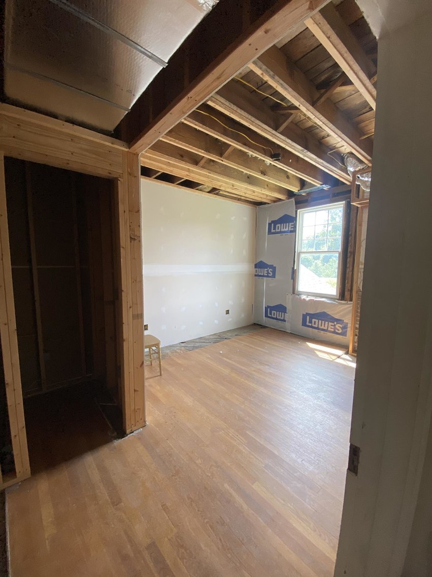 Image for SOLD $220,000 - 9,000+/- Sq Ft Classic Style Home in South Hills