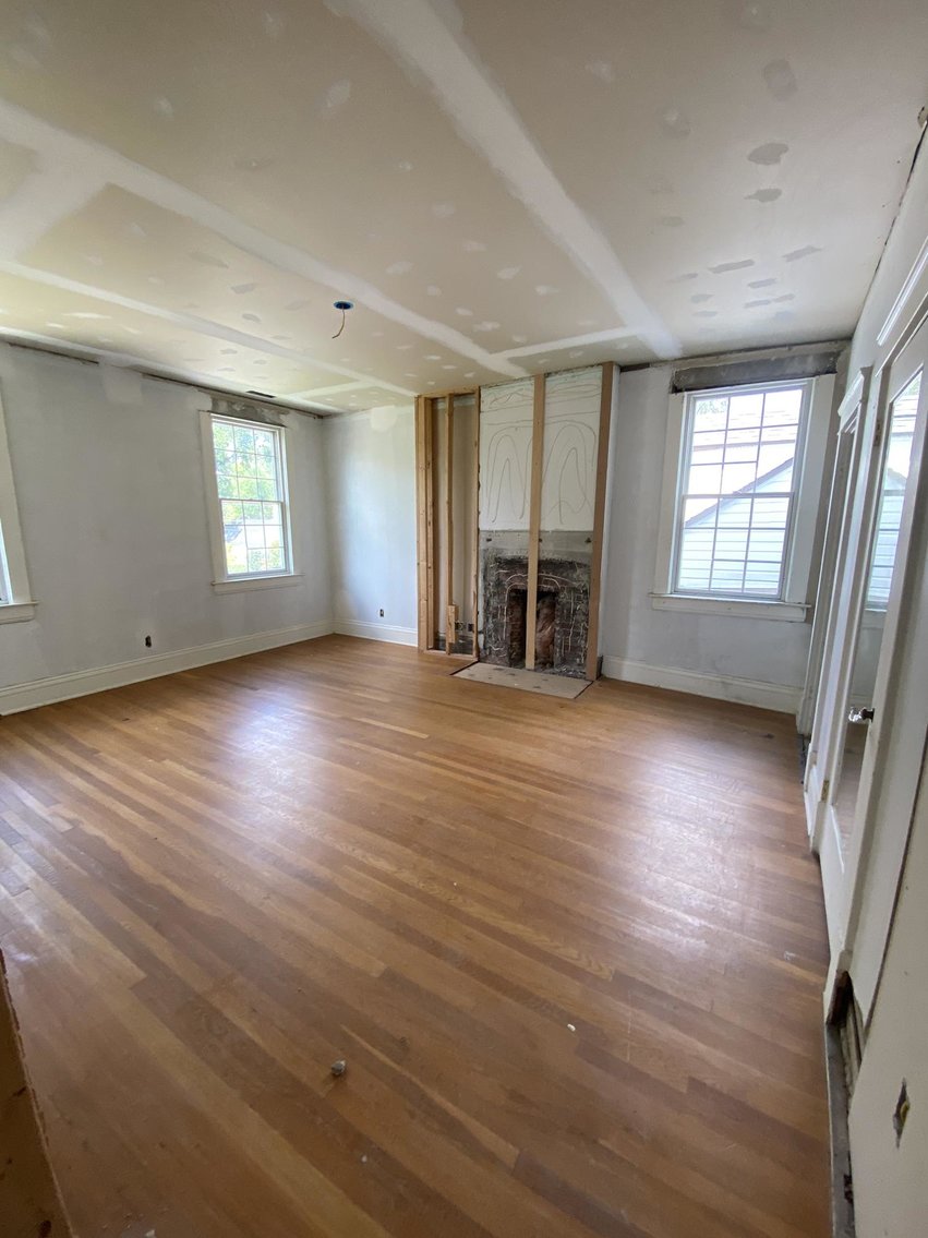 Image for SOLD $220,000 - 9,000+/- Sq Ft Classic Style Home in South Hills