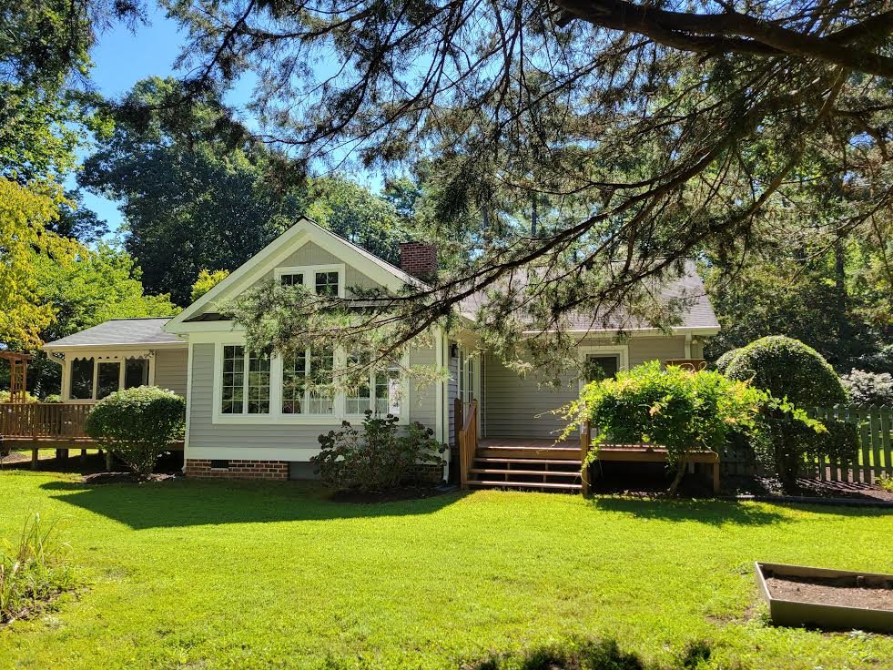 Image for 146 W. Queens Drive