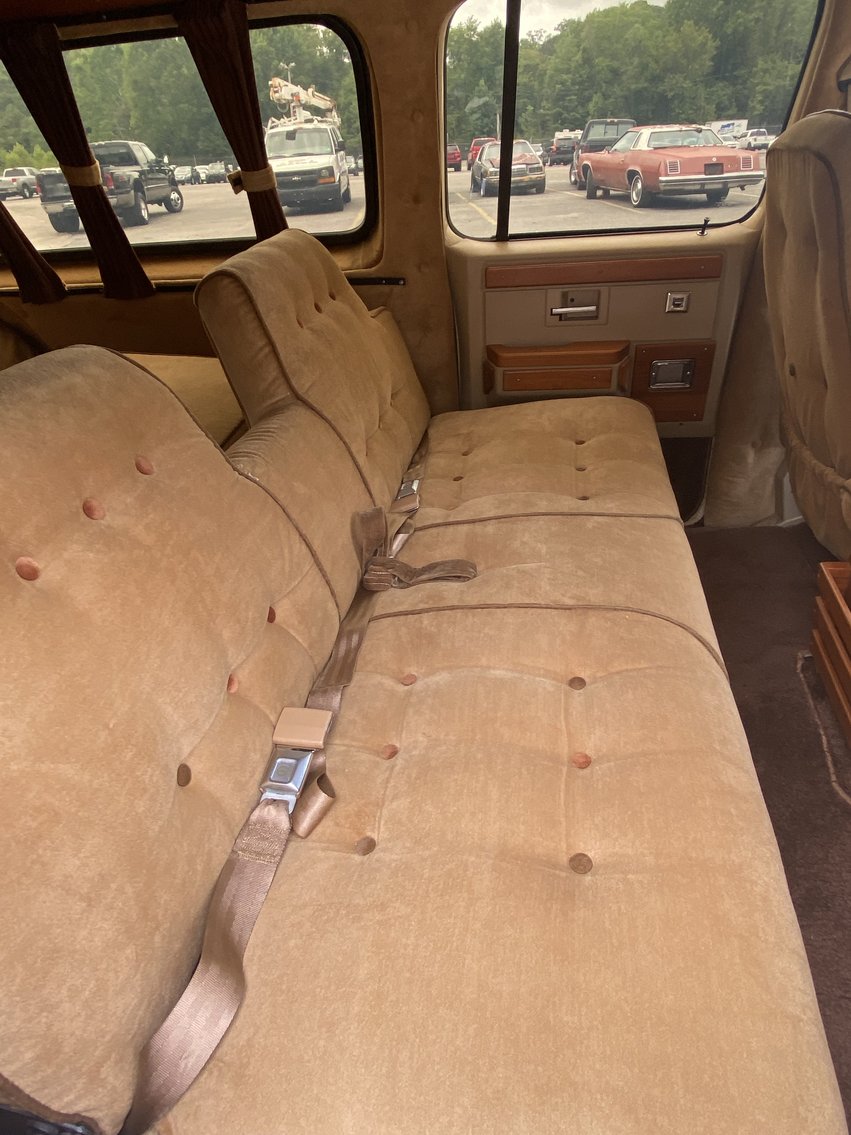 Image for 1982 GMC Suburban Sierra 1500 Diesel 6.2 Litre Limited Edition One Owner Garage Kept Immaculate Condition- Sells to the Highest Bidder!