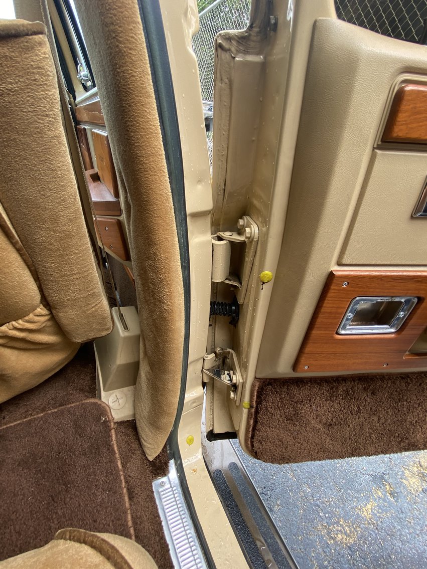 Image for 1982 GMC Suburban Sierra 1500 Diesel 6.2 Litre Limited Edition One Owner Garage Kept Immaculate Condition- Sells to the Highest Bidder!