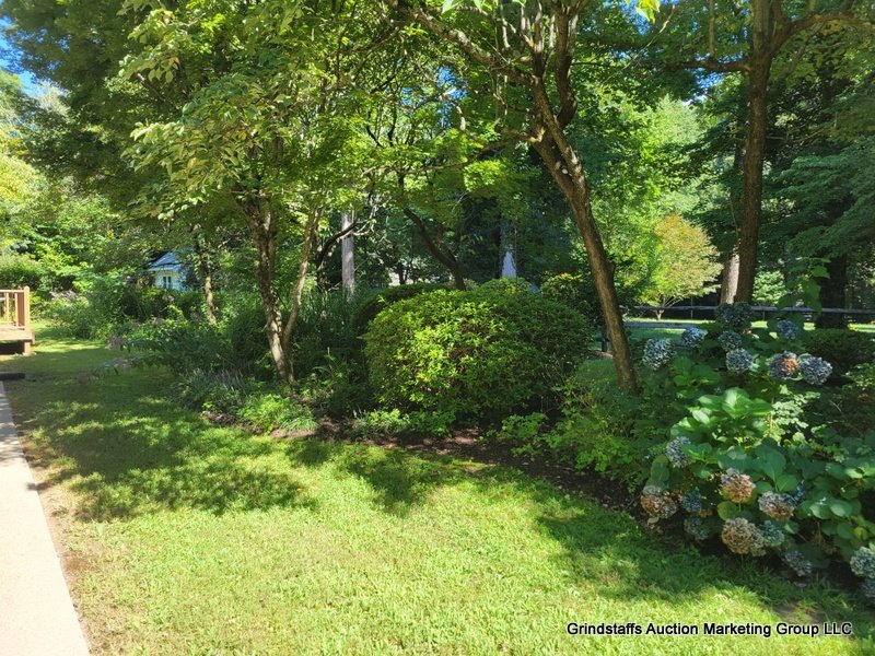 Image for 146 W. Queens Drive