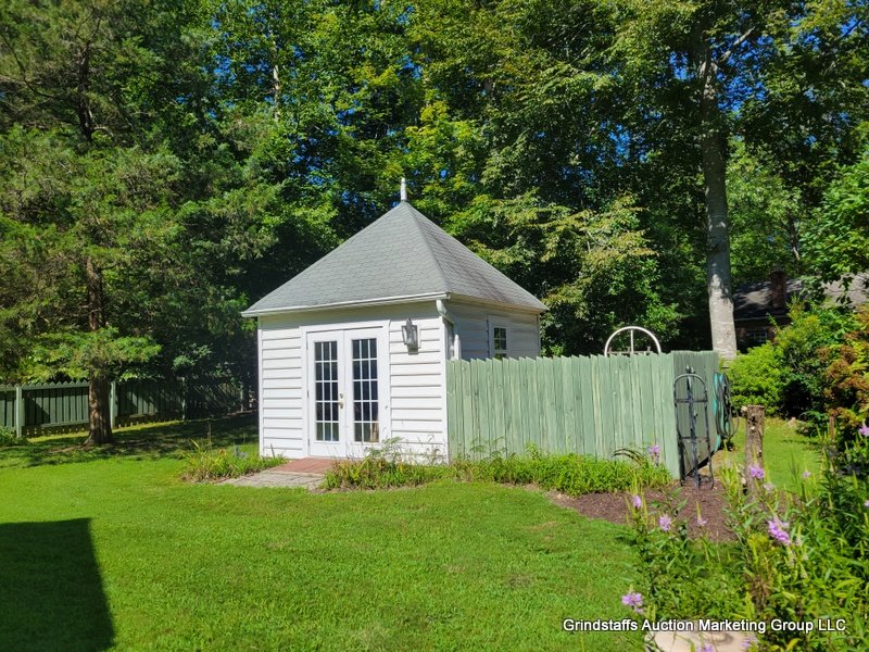 Image for 146 W. Queens Drive