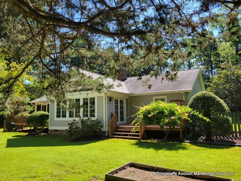 Image for 146 W. Queens Drive