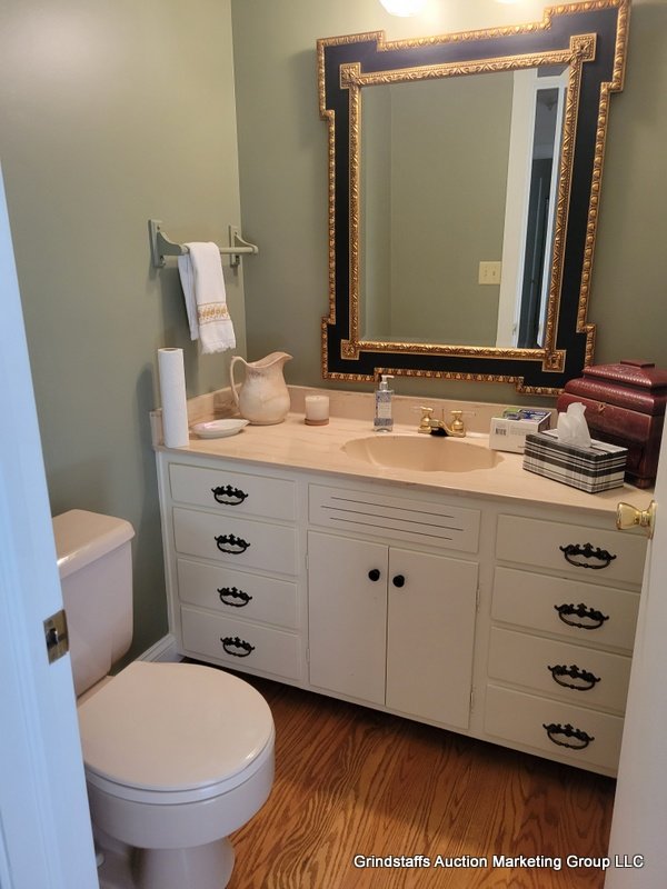 Image for 146 W. Queens Drive