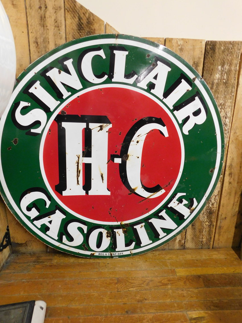 Image for Jane Lew, WV – Huge Evening Auction! 200 Guns, Ammo, Advertising Signs, Antiques, and More!