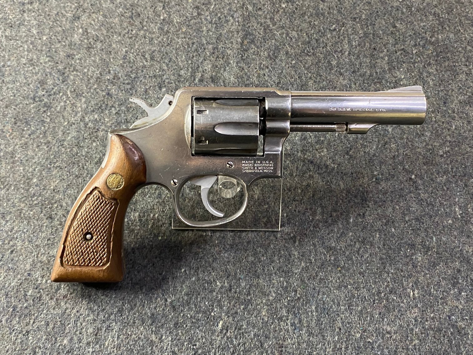 Image for Jane Lew, WV – Huge Evening Auction! 200 Guns, Ammo, Advertising Signs, Antiques, and More!