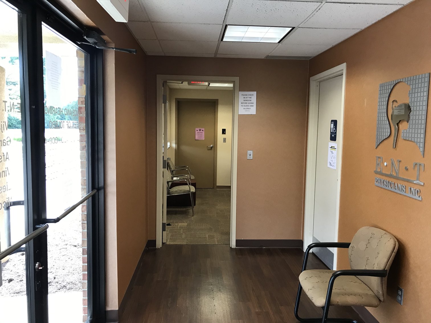 Image for MINIMUM BID AUCTION $199,000! 3829 Woodley Rd