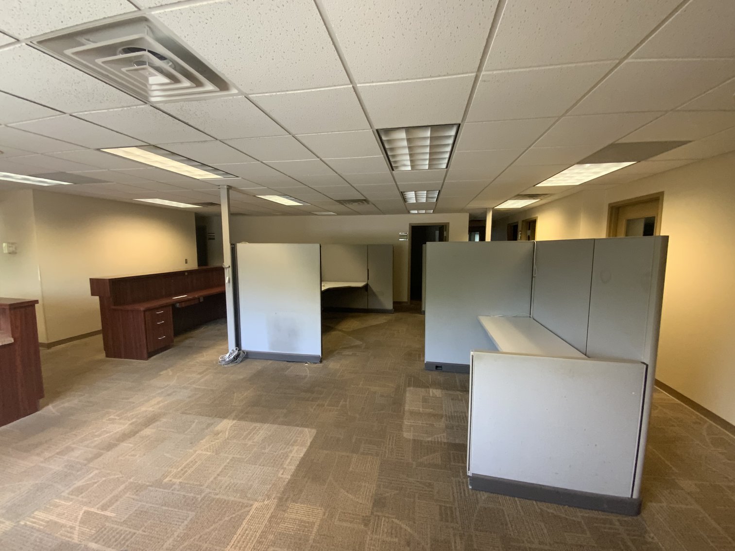 Image for MINIMUM BID AUCTION $199,000! 3829 Woodley Rd