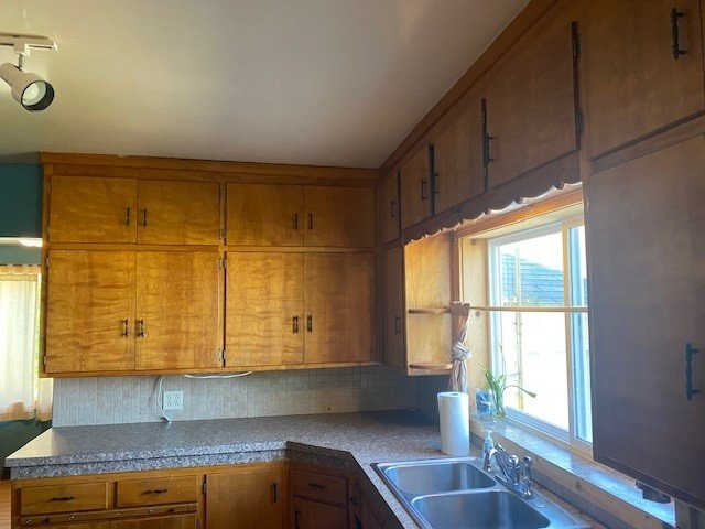 Image for MINIMUM BID AUCTION $77,000! 630 W Park St