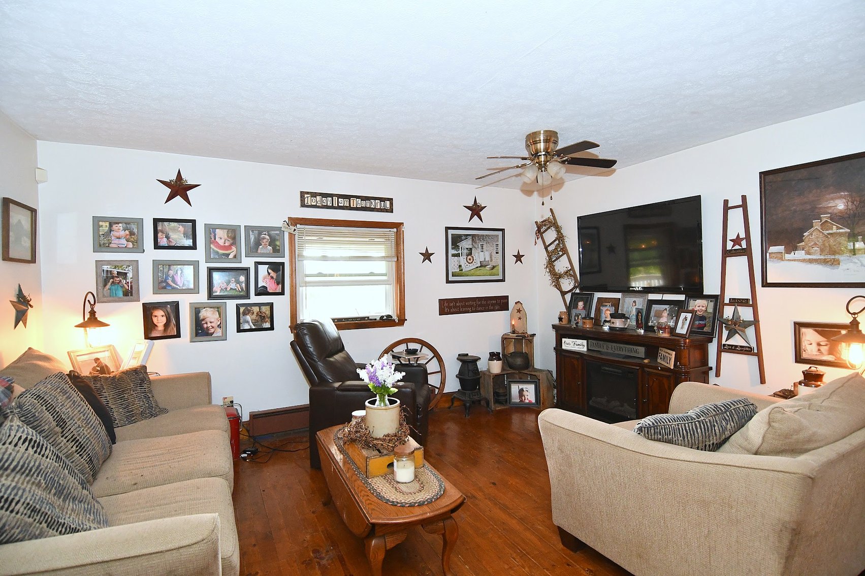 Image for Farm House Online Reserve Auction