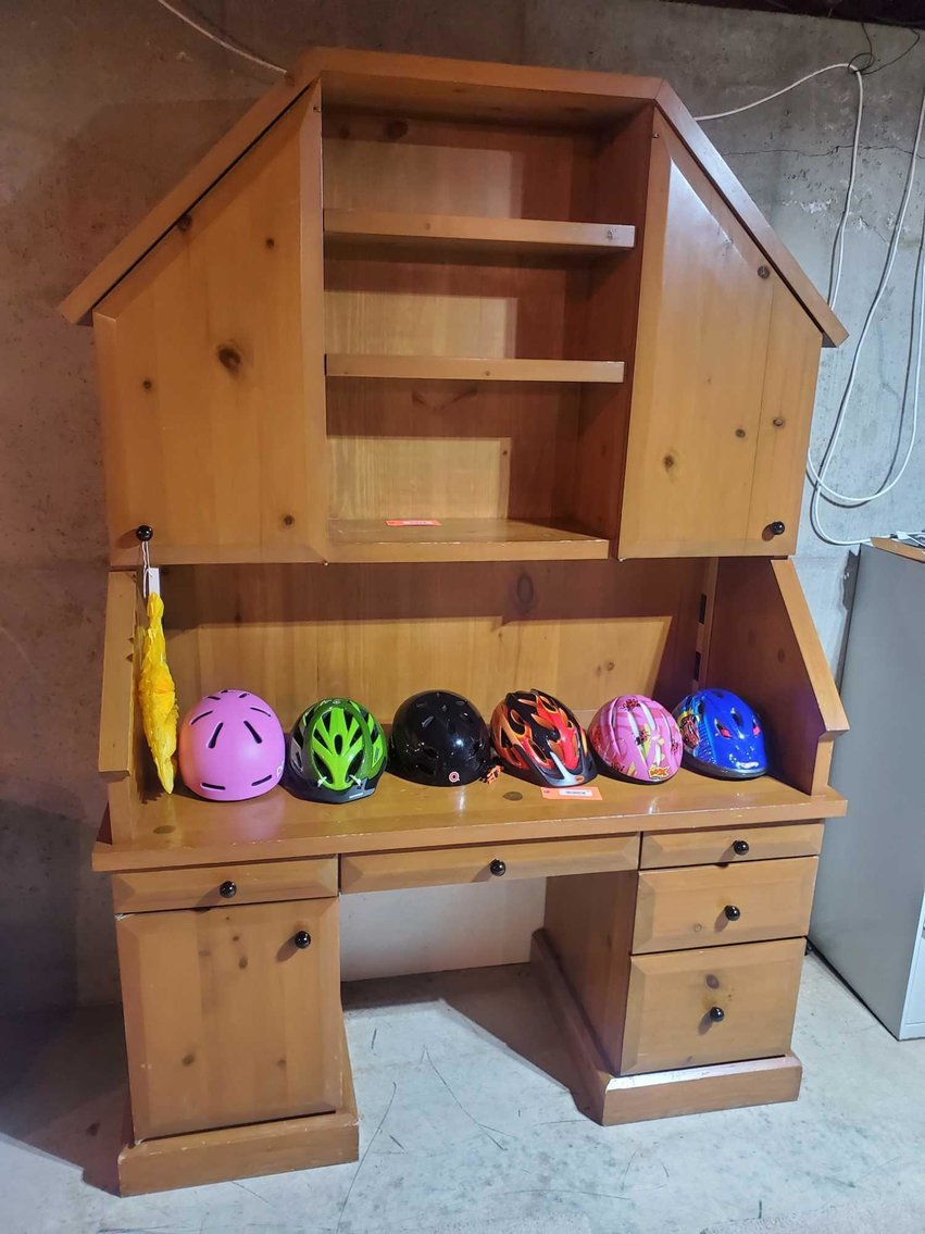 Image for Furniture, collectibles, household-Edgewood ct