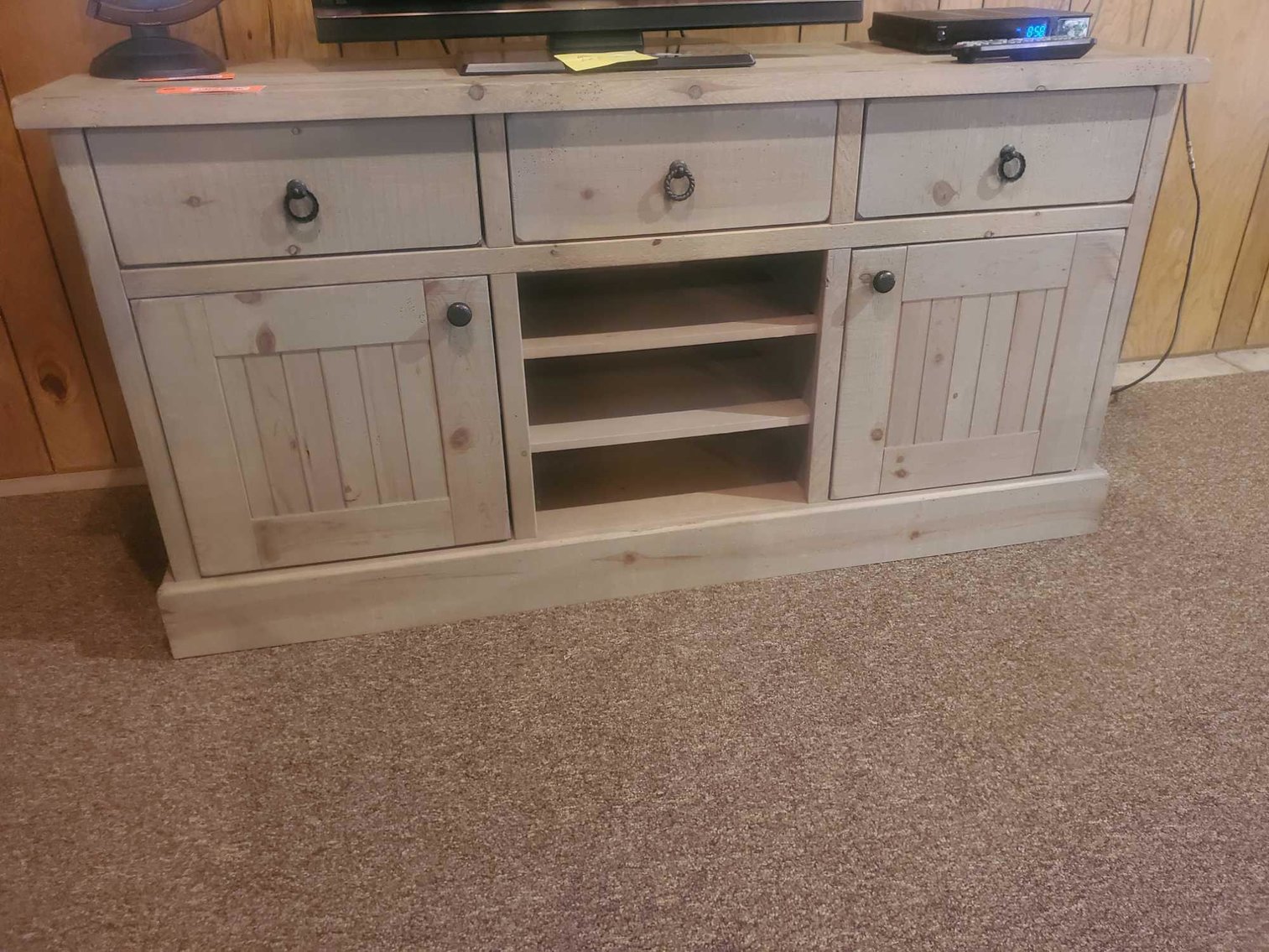 Image for Furniture, collectibles, household-Edgewood ct