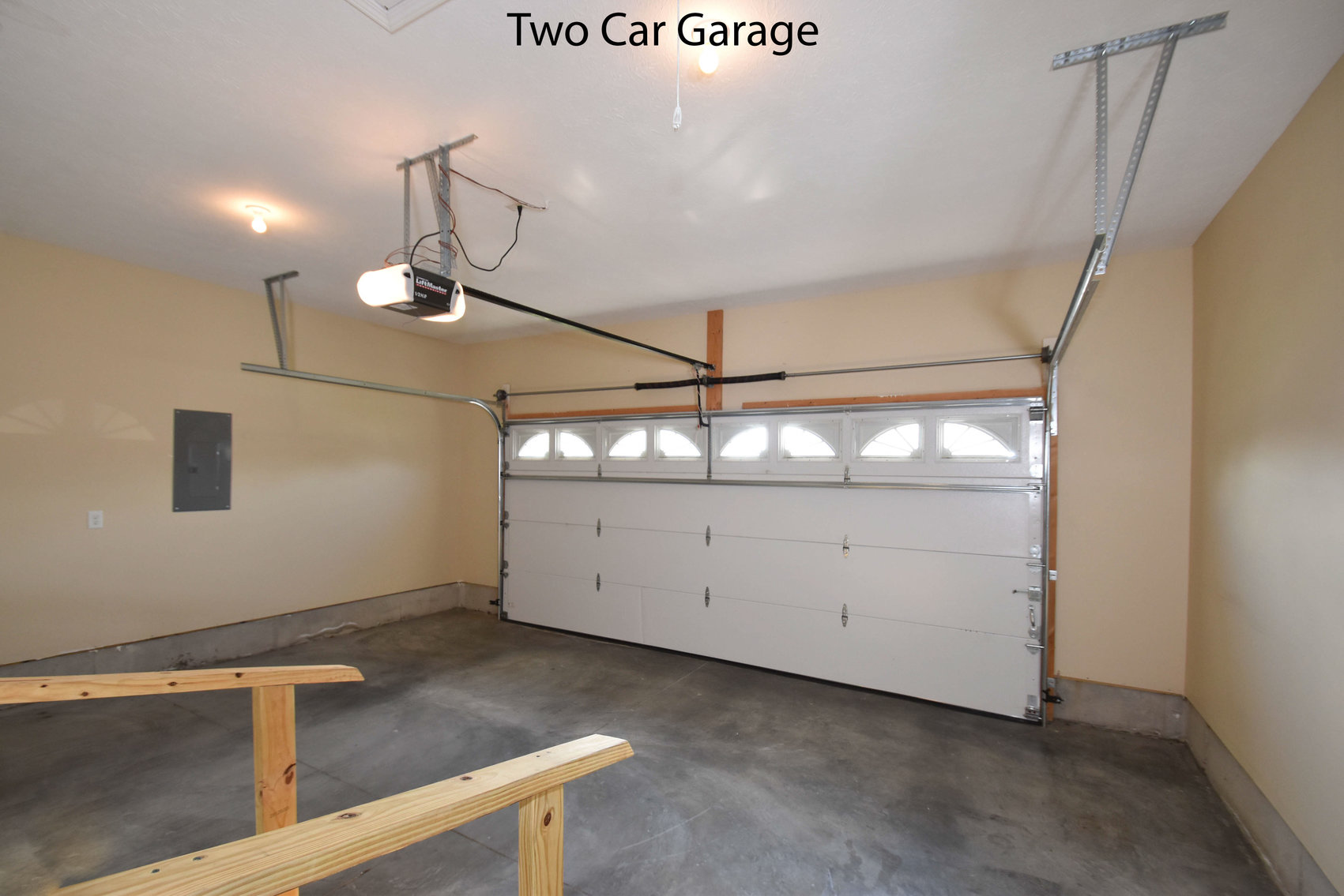 Image for Downsizing Real Estate Auction - 40272